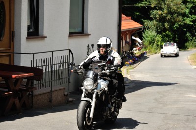 Böser Harley-Blick oder hinter Thorsten wird man unsichtbar